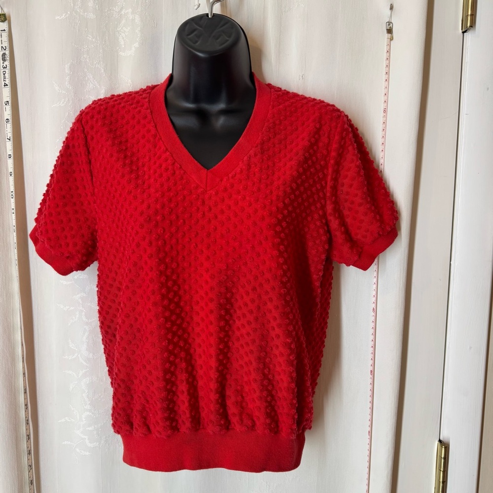 Vintage Women's Aileen Red V-Neck Sweater